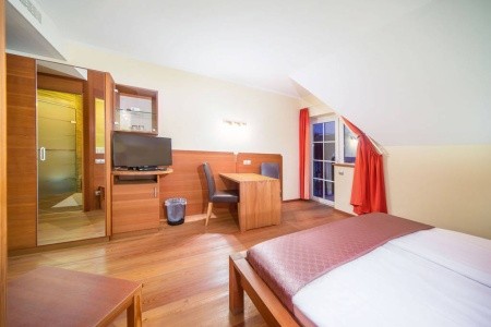 Maďarsko Južné Zadunajsko Wellness Hotel Kager 5 dňový pobyt Raňajky Vlastná March 2026 (13/03/26-17/03/26)