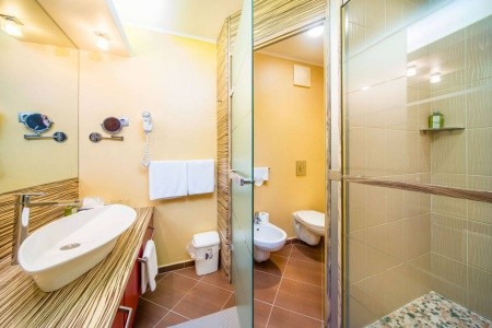 Maďarsko Južné Zadunajsko Wellness Hotel Kager 5 dňový pobyt Raňajky Vlastná March 2026 (13/03/26-17/03/26)