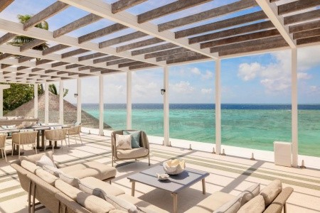 Maldivy  Raffles Maldives Meradhoo Resort 10 dňový pobyt Raňajky Letecky Letisko: Praha October 2026 (10/10/26-19/10/26)