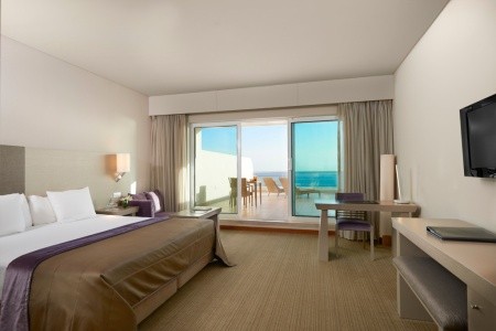 Madeira Funchal Melia Madeira Mare Resort & Spa 8 dňový pobyt Raňajky Letecky Letisko: Budapešť August 2026 (14/08/26-21/08/26)