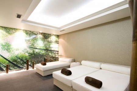 Madeira Funchal Melia Madeira Mare Resort & Spa 8 dňový pobyt Raňajky Letecky Letisko: Budapešť August 2026 (14/08/26-21/08/26)