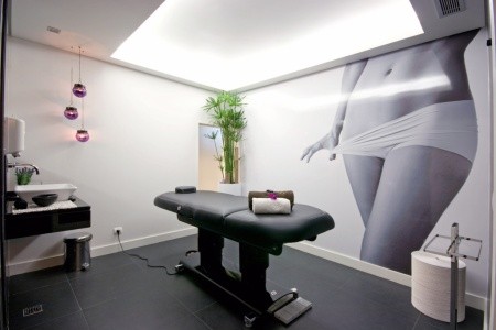 Madeira Funchal Melia Madeira Mare Resort & Spa 8 dňový pobyt Raňajky Letecky Letisko: Budapešť August 2026 (14/08/26-21/08/26)