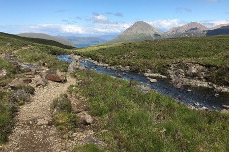Ostrov Skye, západní vysočina a Edinburgh Bez stravy