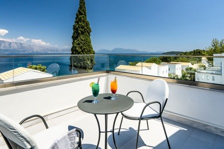 Grécko Lefkada Porto Galini Seaside Resort & Spa 15 dňový pobyt Raňajky Letecky Letisko: Praha August 2026 ( 1/08/26-15/08/26)