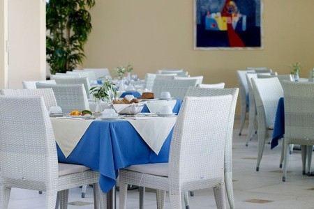 Grécko Lefkada Porto Galini Seaside Resort & Spa 15 dňový pobyt Raňajky Letecky Letisko: Praha August 2026 ( 1/08/26-15/08/26)