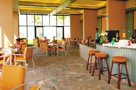 Spojené arabské emiráty Sharjah Lou Lou ’ A Beach Resort 10 dňový pobyt Plná penzia Letecky Letisko: Praha February 2026 ( 3/02/26-12/02/26)