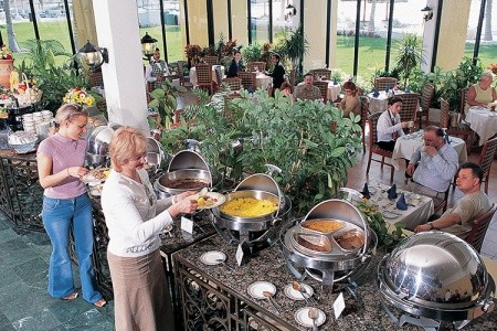 Spojené arabské emiráty Sharjah Lou Lou ’ A Beach Resort 10 dňový pobyt Plná penzia Letecky Letisko: Praha February 2026 ( 3/02/26-12/02/26)