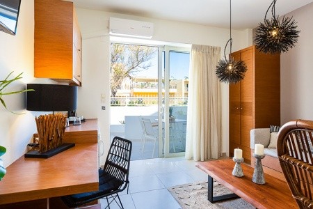 Grécko Kréta Nostos Beach Boutique 13 dňový pobyt Raňajky Letecky Letisko: Praha July 2026 (24/07/26- 5/08/26)