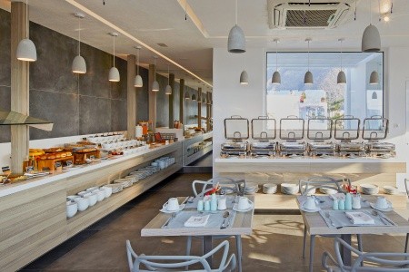 Grécko Santorini Kouros Village 5 dňový pobyt Raňajky Letecky Letisko: Praha September 2026 (18/09/26-22/09/26)