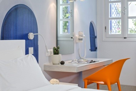 Grécko Santorini Kouros Village 5 dňový pobyt Raňajky Letecky Letisko: Praha September 2026 (18/09/26-22/09/26)