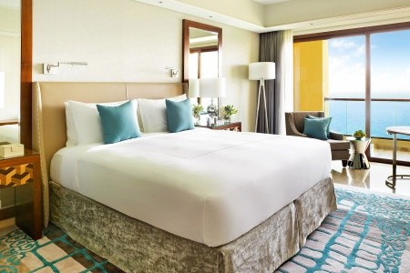 Spojené arabské emiráty Ajman Fairmont Ajman 15 dňový pobyt Raňajky Letecky Letisko: Praha December 2025 (28/12/25-11/01/26)