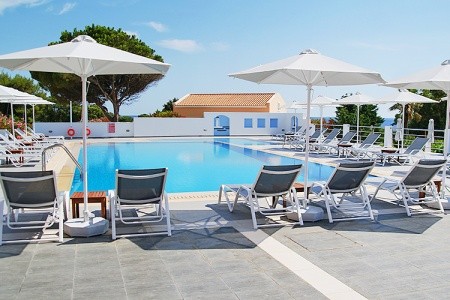 Grécko Kefalónia Remetzo Village 5 dňový pobyt Polpenzia Letecky Letisko: Praha July 2026 ( 1/07/26- 5/07/26)