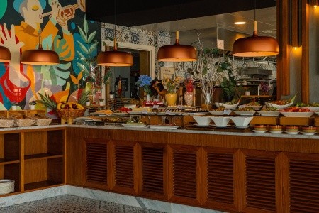 Spojené arabské emiráty Dubaj C Central Resort The Palm 13 dňový pobyt Polpenzia Letecky Letisko: Praha March 2026 (21/03/26- 2/04/26)