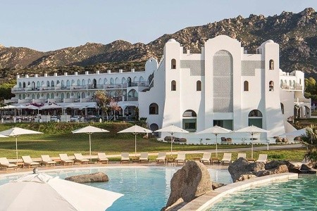 Taliansko Sardínia / Sardegna Falkensteiner Resort Capo Boi 8 dňový pobyt Polpenzia Letecky Letisko: Praha August 2026 (14/08/26-21/08/26)