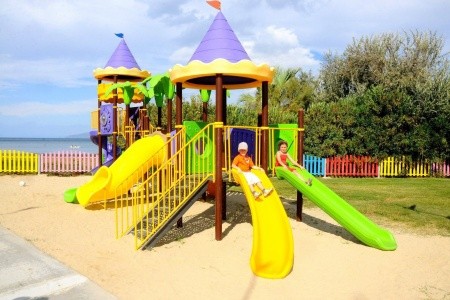 Aqua Fantasy Resort - 9