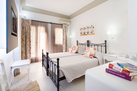 Grécko Santorini Zephyros 11 dňový pobyt Raňajky Letecky Letisko: Praha September 2026 ( 1/09/26-11/09/26)