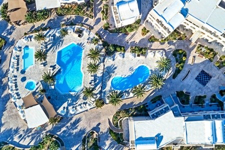 Grécko Santorini Santo Miramare 15 dňový pobyt Raňajky Letecky Letisko: Praha July 2026 (31/07/26-14/08/26)