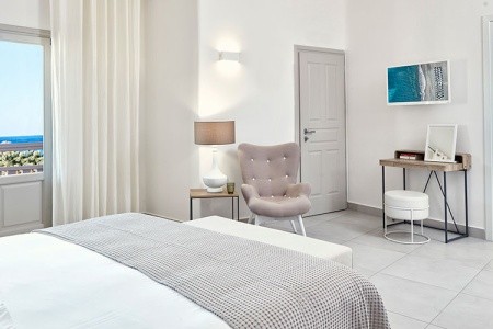 Grécko Santorini Santo Miramare 15 dňový pobyt Raňajky Letecky Letisko: Praha July 2026 (31/07/26-14/08/26)