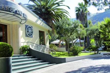 Taliansko Kalábria Residence Tirreno 7 dňový pobyt Polpenzia Letecky Letisko: Praha July 2026 ( 3/07/26- 9/07/26)