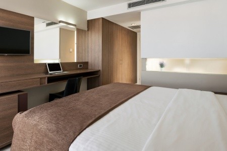 Angela Downtown - 12