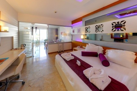 Flora Garden Beach - 52