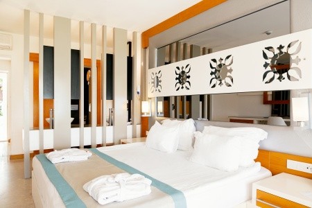 Flora Garden Beach - 78