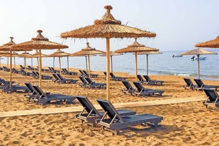 Sandy Beach Resort - 5