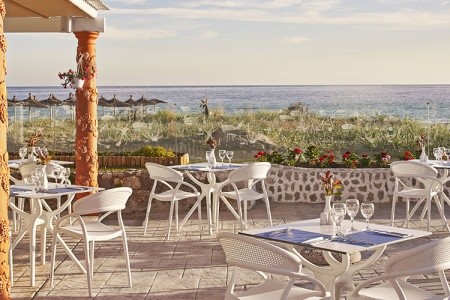 Sandy Beach Resort - 8