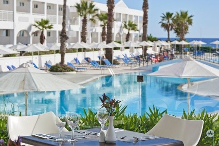 Sandy Beach Resort - 27