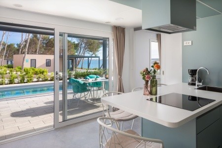 Chorvátsko Ostrov Pag Aminess Avalona Camping Resort 8 dňový pobyt Bez stravy Vlastná September 2026 (24/09/26- 1/10/26)