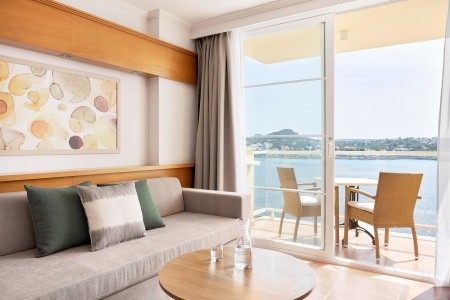 Španielsko Mallorca Iberostar Selection Jardin Del Sol Suites 8 dňový pobyt Raňajky Letecky Letisko: Praha July 2026 (12/07/26-19/07/26)