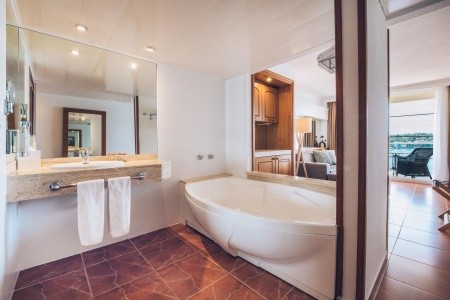 Španielsko Mallorca Iberostar Selection Jardin Del Sol Suites 8 dňový pobyt Raňajky Letecky Letisko: Praha July 2026 (12/07/26-19/07/26)