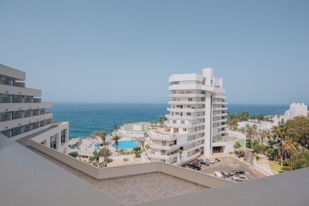 Kanárske ostrovy Tenerife Iberostar Waves Bouganville Playa 10 dňový pobyt Polpenzia Letecky Letisko: Budapešť February 2026 ( 4/02/26-13/02/26)