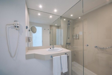 Kanárske ostrovy Tenerife Iberostar Waves Bouganville Playa 10 dňový pobyt Polpenzia Letecky Letisko: Budapešť February 2026 ( 4/02/26-13/02/26)