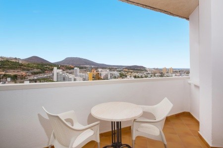 Kanárske ostrovy Tenerife Iberostar Waves Bouganville Playa 10 dňový pobyt Polpenzia Letecky Letisko: Budapešť February 2026 ( 4/02/26-13/02/26)