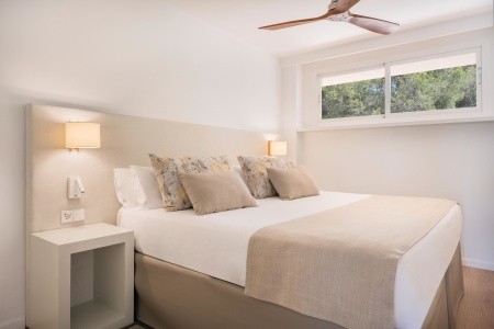 Španielsko Mallorca Iberostar Selection Jardin Del Sol Suites 8 dňový pobyt Raňajky Letecky Letisko: Praha July 2026 (12/07/26-19/07/26)