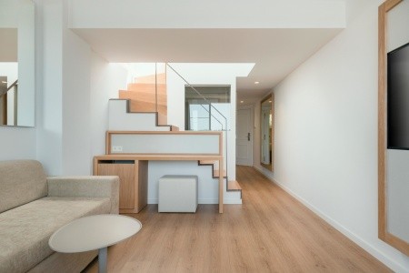 Španielsko Mallorca Iberostar Selection Jardin Del Sol Suites 8 dňový pobyt Raňajky Letecky Letisko: Praha July 2026 (12/07/26-19/07/26)