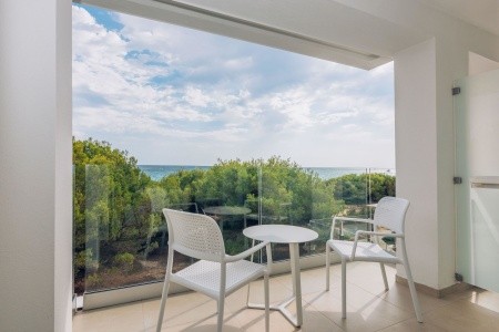 Španielsko Mallorca Iberostar Waves Cala Millor 8 dňový pobyt Polpenzia Letecky Letisko: Praha April 2026 ( 5/04/26-12/04/26)