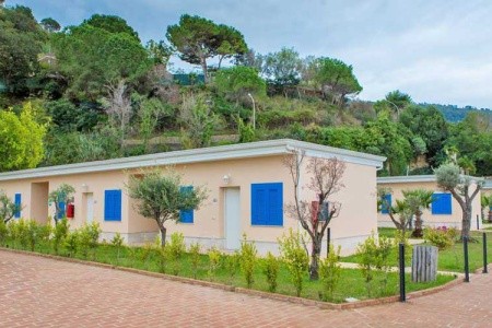 Taliansko Kalábria Galìa Luxury Resort 8 dňový pobyt Raňajky Letecky Letisko: Praha June 2026 (11/06/26-18/06/26)