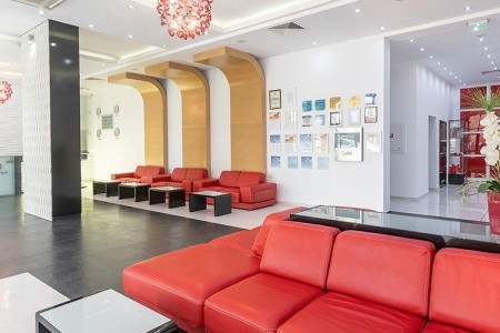 Bulharsko Zlaté Piesky Grifid Metropol 3 dňový pobyt Ultra All inclusive Letecky Letisko: Praha August 2026 (14/08/26-16/08/26)