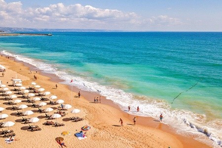 Bulharsko Zlaté Piesky Grifid Metropol 3 dňový pobyt Ultra All inclusive Letecky Letisko: Praha August 2026 (14/08/26-16/08/26)