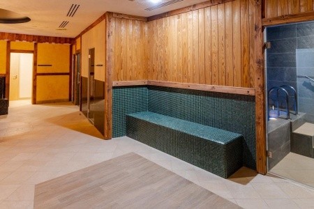Spa & Wellness Hotel Fitak - 25