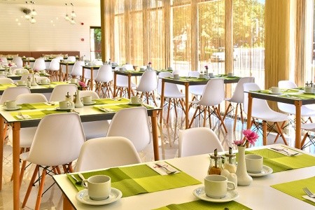 Bulharsko Zlaté Piesky Grifid Foresta 8 dňový pobyt All Inclusive Letecky Letisko: Praha June 2026 ( 6/06/26-13/06/26)