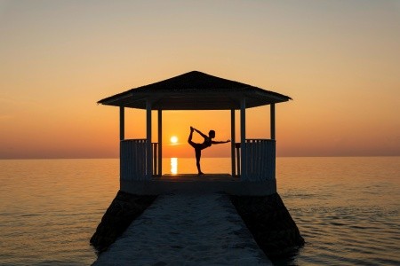 Maldivy Severný Atol Male Centara Ras Fushi Resort A Spa 15 dňový pobyt Raňajky Letecky Letisko: Praha May 2026 (28/05/26-11/06/26)