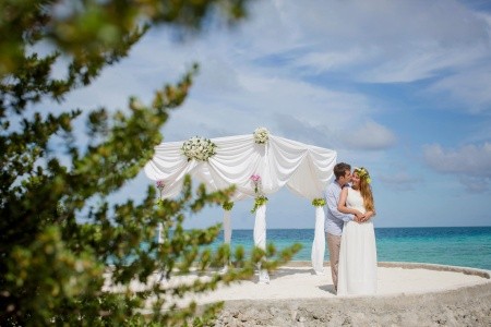 Maldivy Severný Atol Male Centara Ras Fushi Resort A Spa 15 dňový pobyt Raňajky Letecky Letisko: Praha May 2026 (28/05/26-11/06/26)