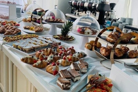 Taliansko Emilia Romagna Butterfly 11 dňový pobyt Raňajky Vlastná December 2025 (18/12/25-28/12/25)