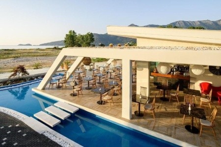 Alexandra Golden Boutique - 7