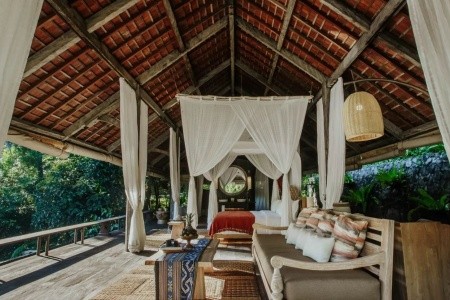 Buahan, A Banyan Tree Escape - 4