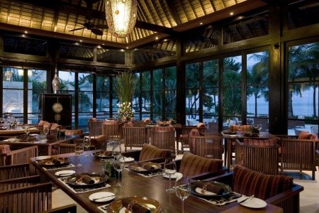 The Royal Santrian - 11