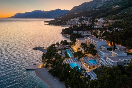 Chorvátsko Makarská riviéra Bluesun Hotel Berulia 6 dňový pobyt Raňajky Vlastná May 2026 ( 2/05/26- 7/05/26)